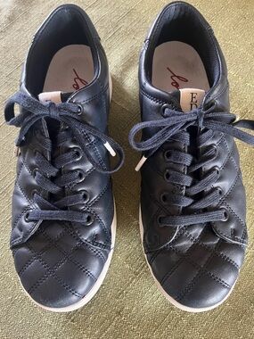 Ellen Degeneres Navy Blue Quilted Leather Lace-Up Sneakers with White Soles
